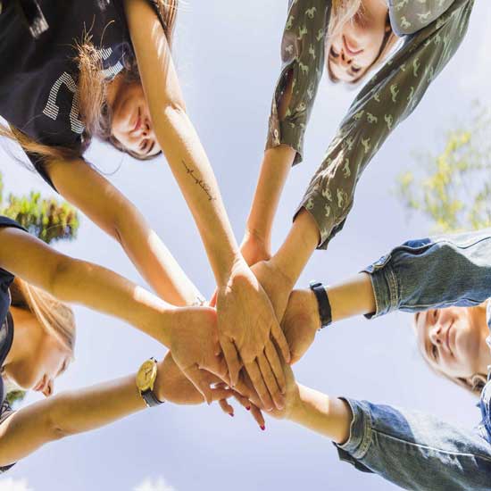 promesa femenina juntos hacemos más